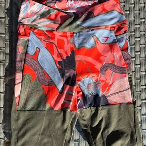 Gymshark Nikki Blackkletter Pants Leggings Green with Red Design Size Medium